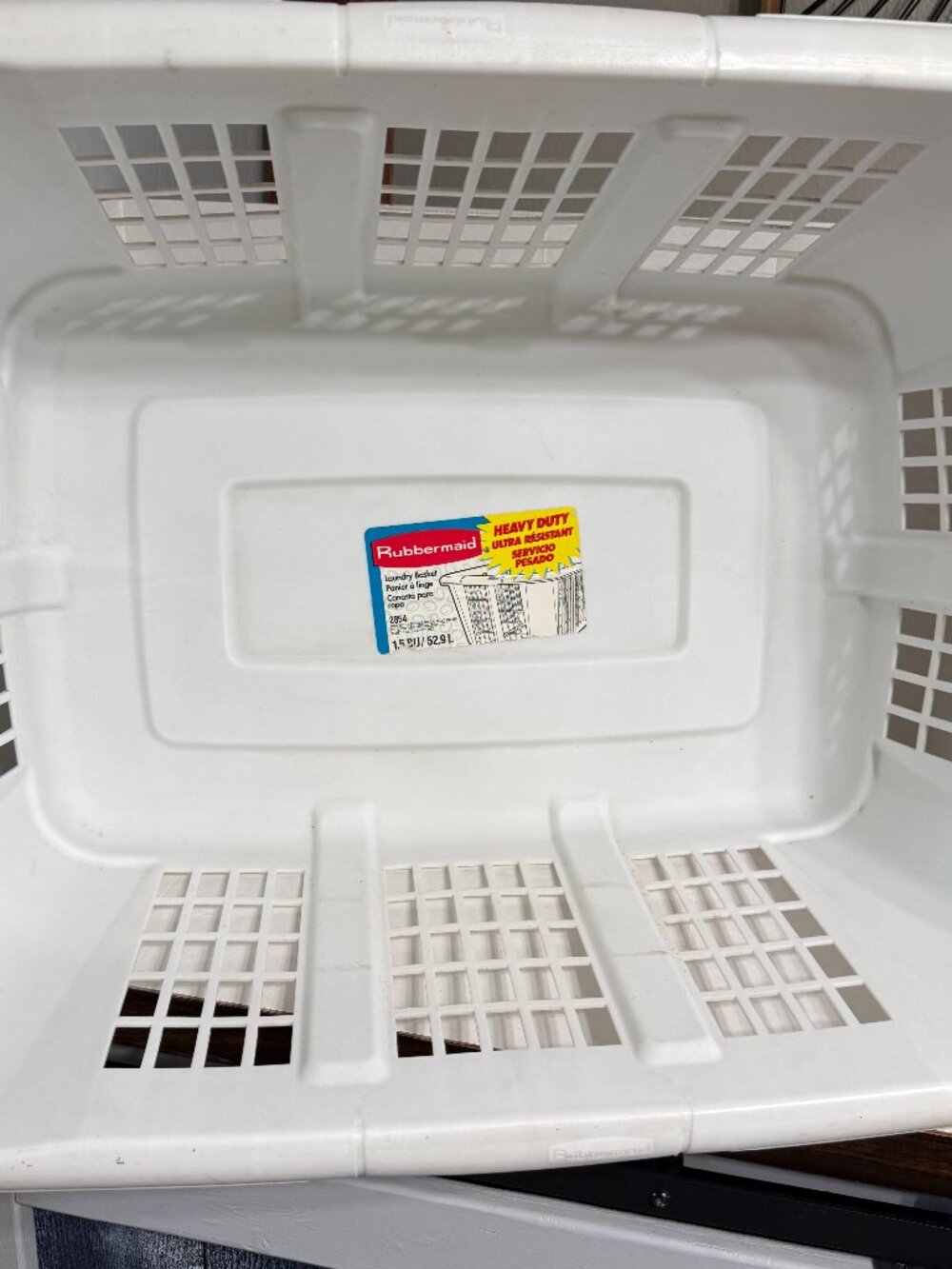 Vtg 1996 Rubbermaid White Rugged Heavy-Duty Retro Laundry Basket 2854 Retro Y2K